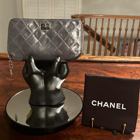 CHANEL Vintage Zip Around Wallet Gray/Blue - Picture 1 of 15